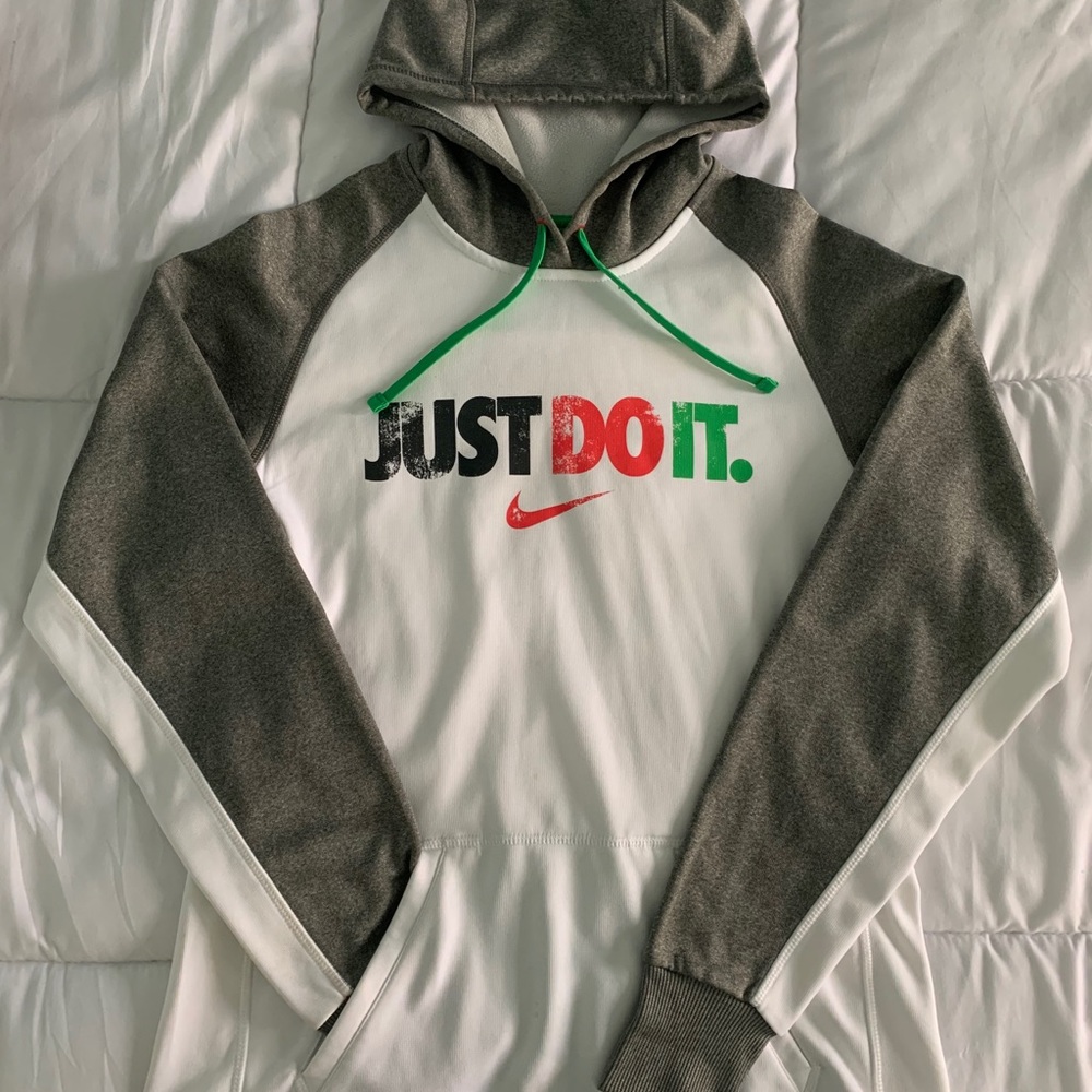 Nike ThermaFit Sweatshirt